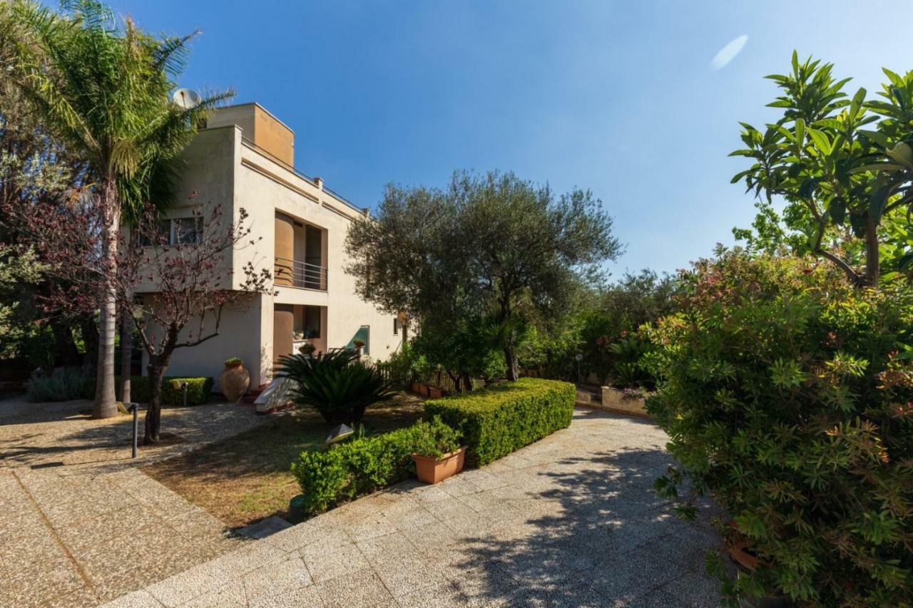 Villa Conca D'oro With Pool